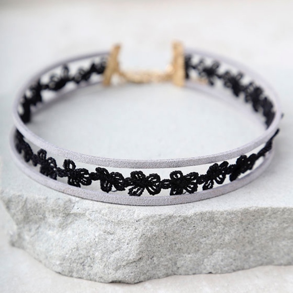 ‼️SOLD OUT‼️ LULU'S Grey Black Layered Choker - Picture 2 of 3
